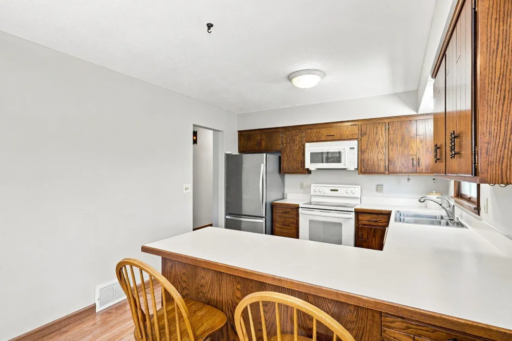 7158 Upper 139th Street W Apple Valley, MN 55124