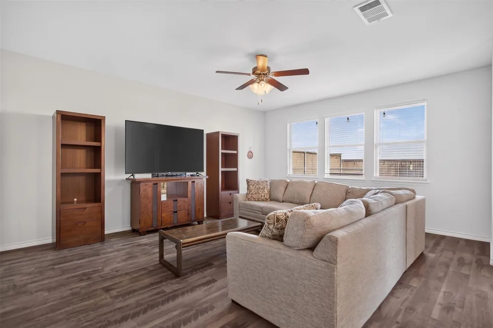 928 Slate Lane Celina, TX 75009
