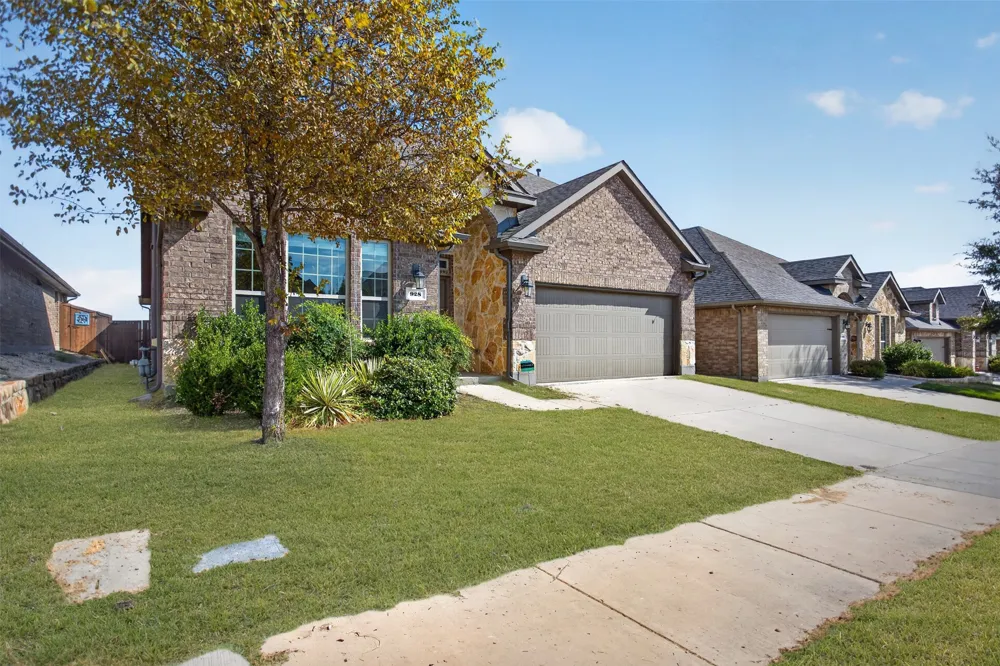 928 Slate Lane Celina, TX 75009