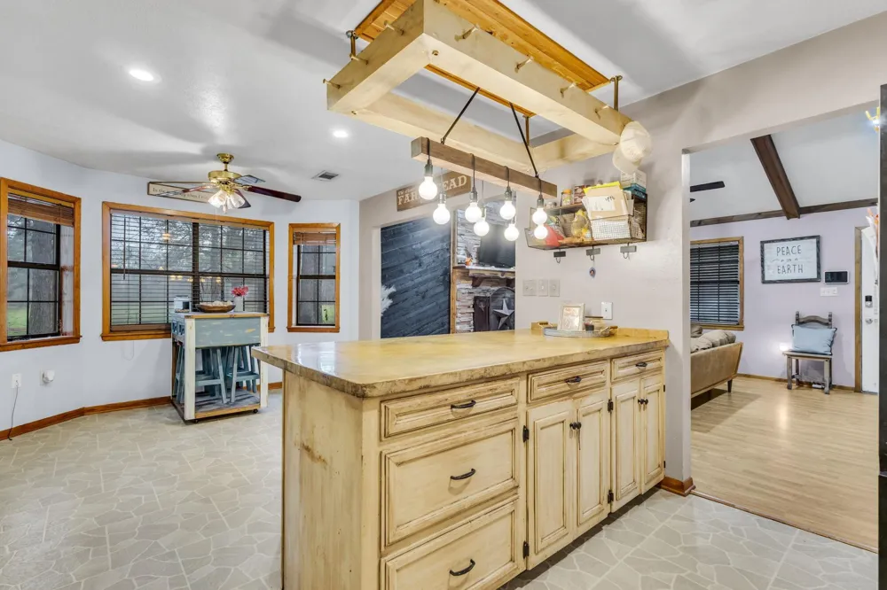 498 County Road 459 Key Kirbyville, TX 75956