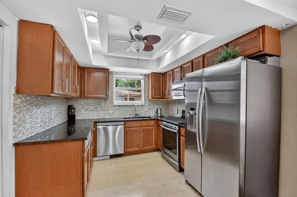 328 Monroe Drive West Palm Beach, FL 33405