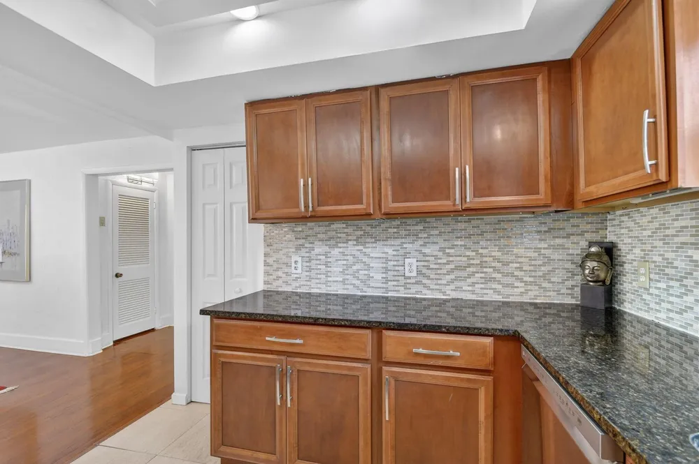 328 Monroe Drive West Palm Beach, FL 33405