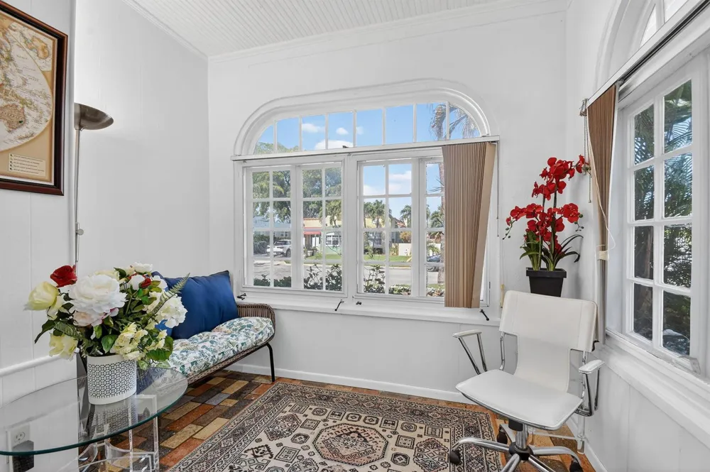 328 Monroe Drive West Palm Beach, FL 33405