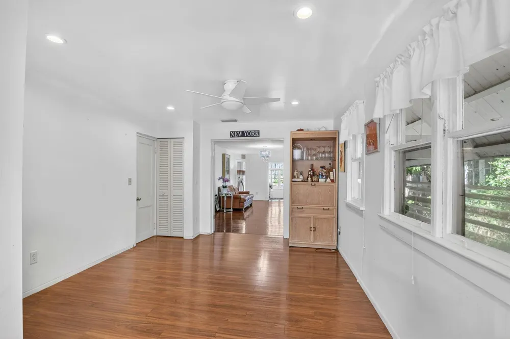 328 Monroe Drive West Palm Beach, FL 33405