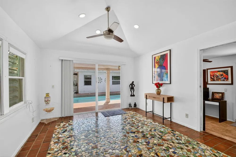 328 Monroe Drive West Palm Beach, FL 33405