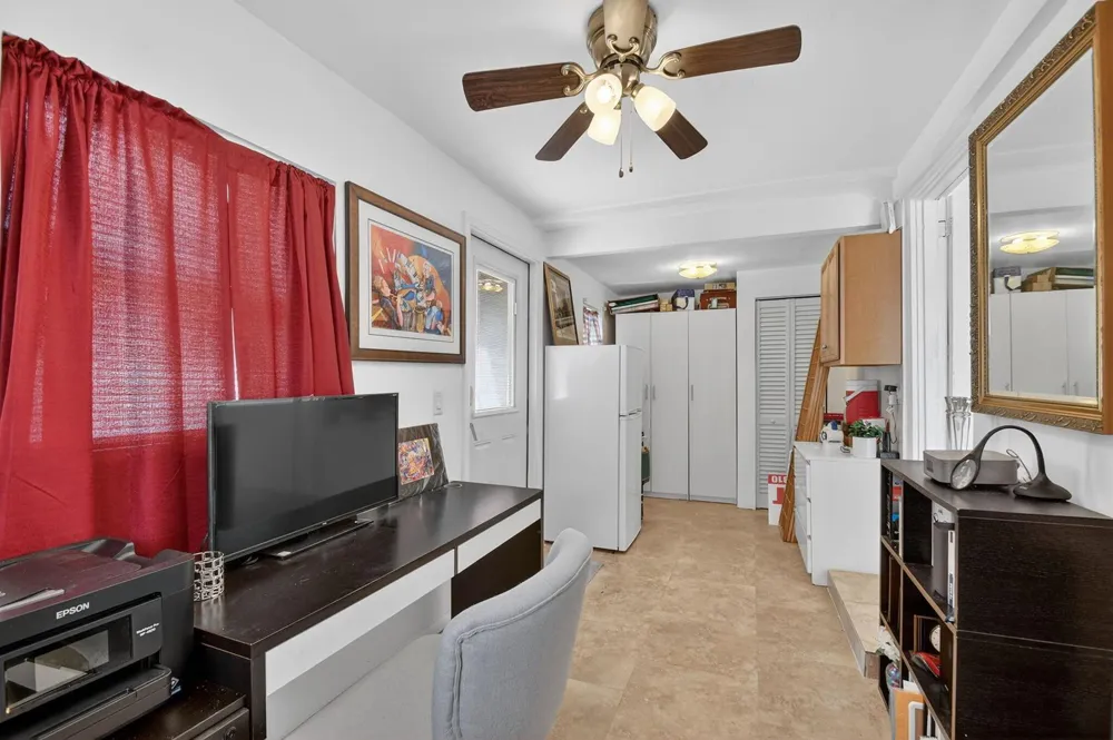 328 Monroe Drive West Palm Beach, FL 33405