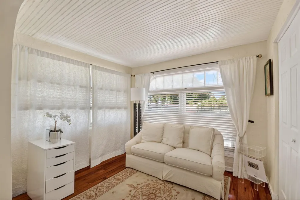 328 Monroe Drive West Palm Beach, FL 33405