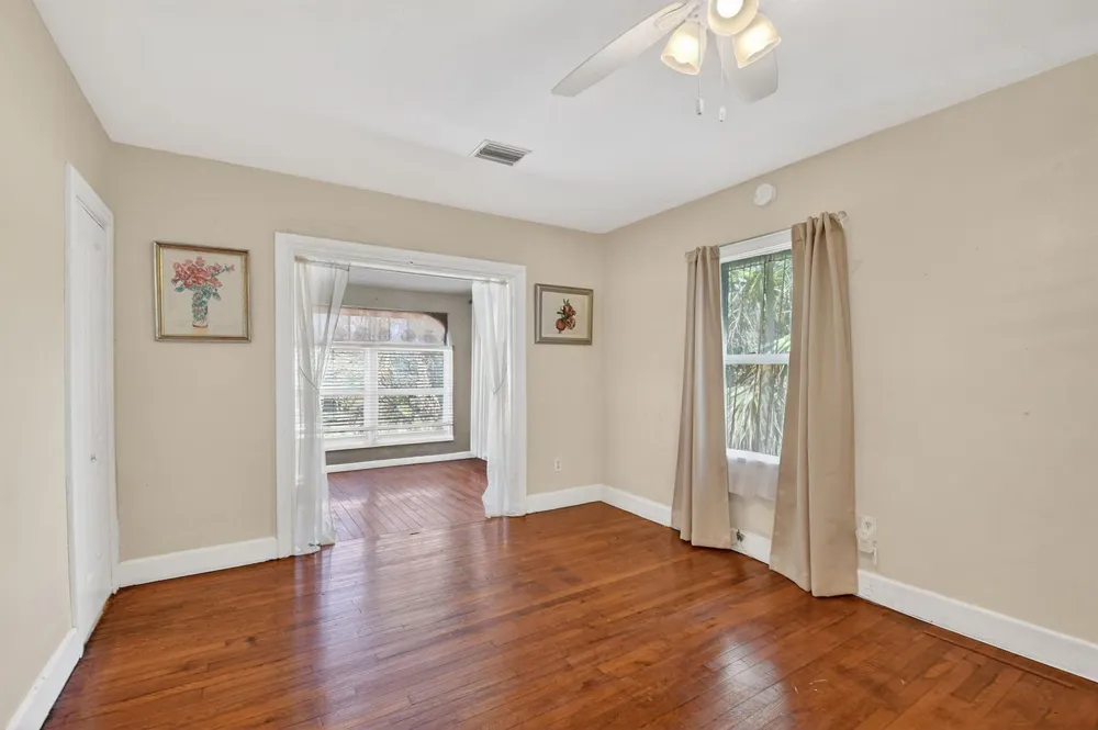 328 Monroe Drive West Palm Beach, FL 33405