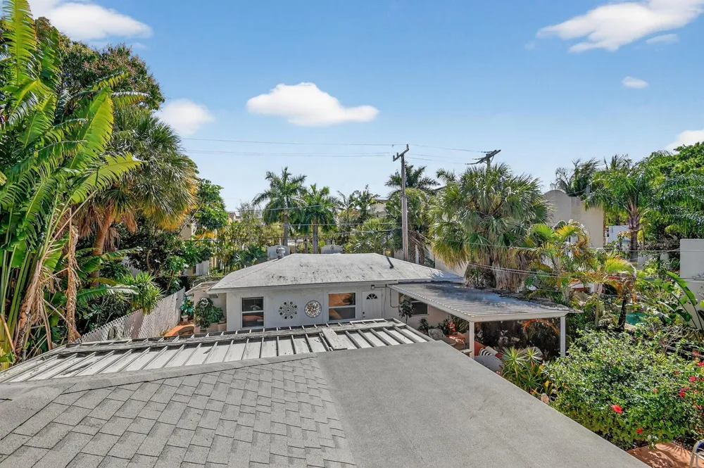 328 Monroe Drive West Palm Beach, FL 33405
