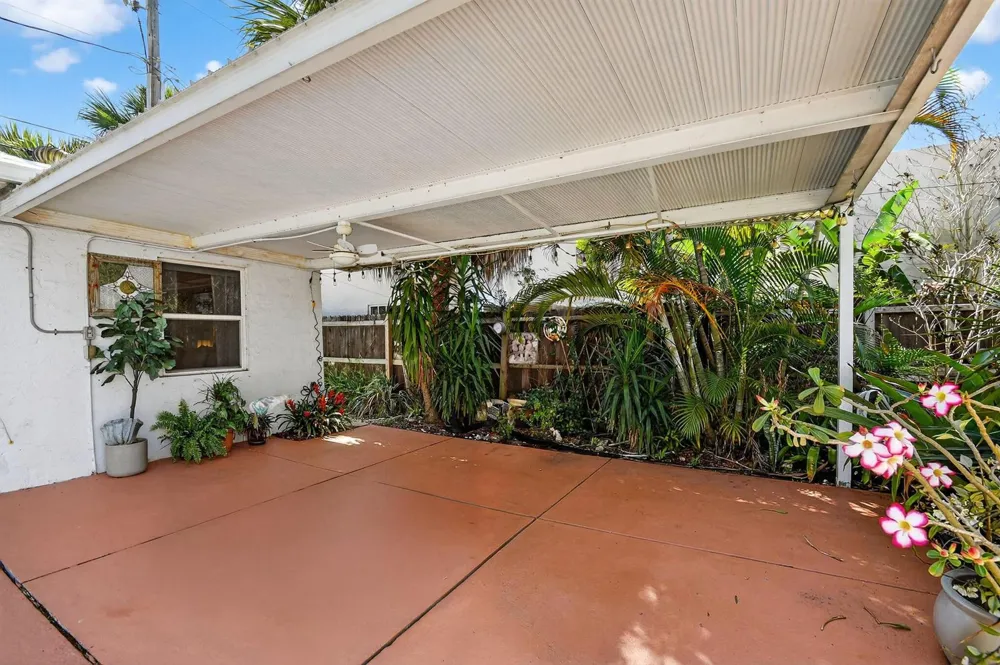 328 Monroe Drive West Palm Beach, FL 33405