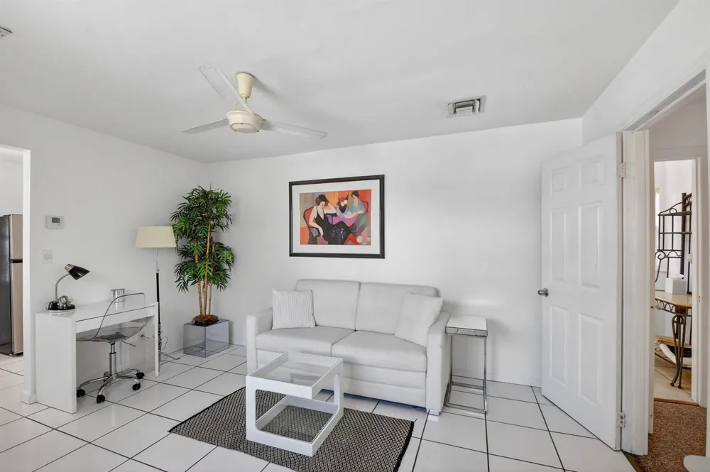 328 Monroe Drive West Palm Beach, FL 33405