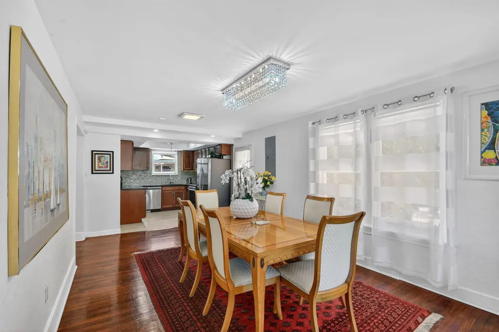 328 Monroe Drive West Palm Beach, FL 33405