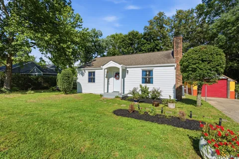 109 Gibson Dr