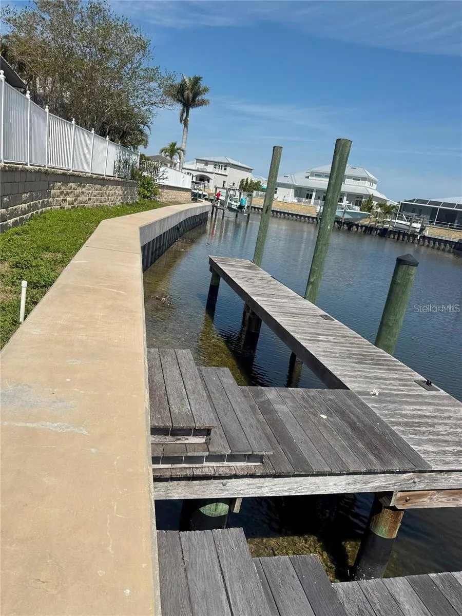 625 MIRABAY BOULEVARD Apollo Beach, FL 33572
