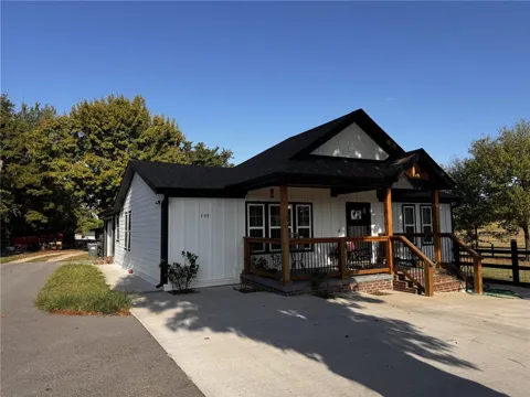 799 Ford Lane