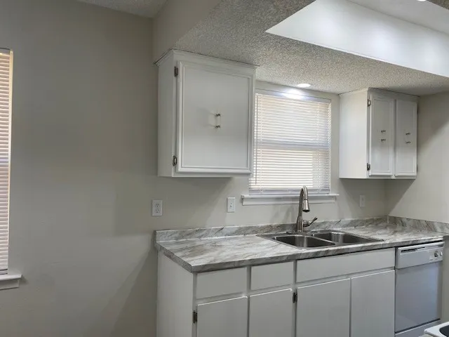 2022 Tiehack Lane Garland, TX 75044