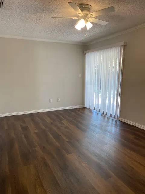 2022 Tiehack Lane Garland, TX 75044