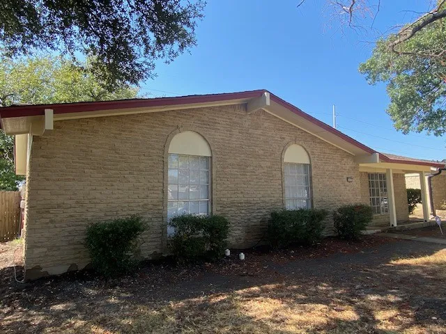 2022 Tiehack Lane Garland, TX 75044