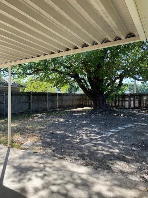 2022 Tiehack Lane Garland, TX 75044