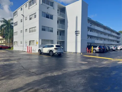 1333 E Hallandale Beach Blvd #115