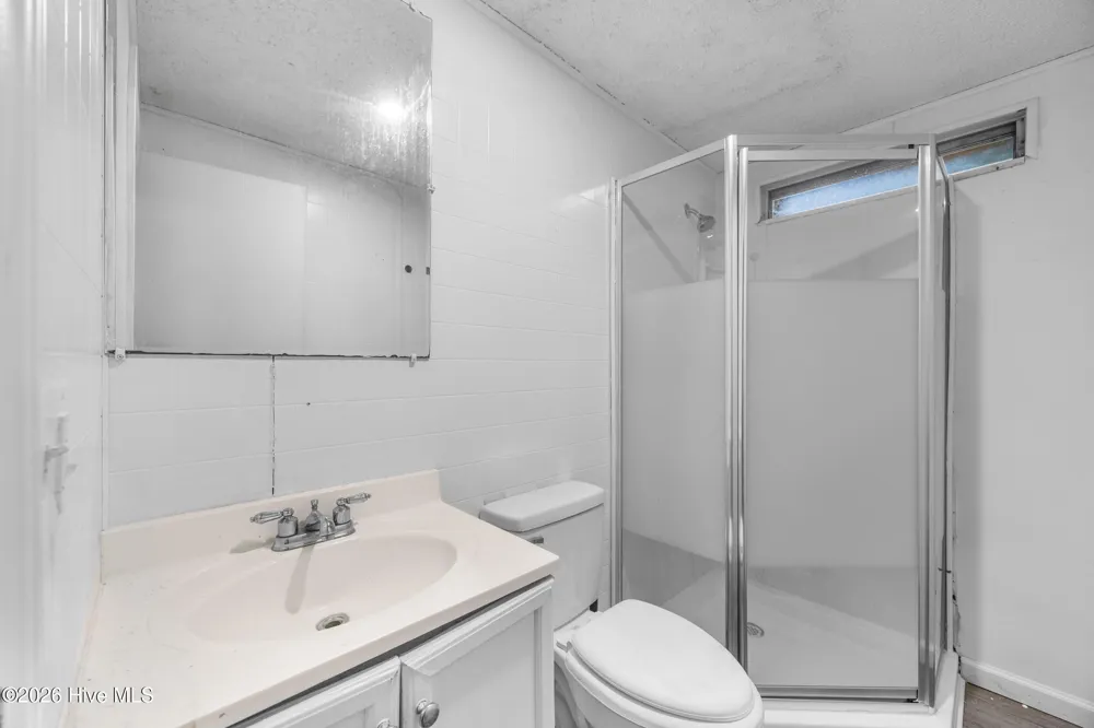 208 Early Drive Jacksonville, NC 28540
