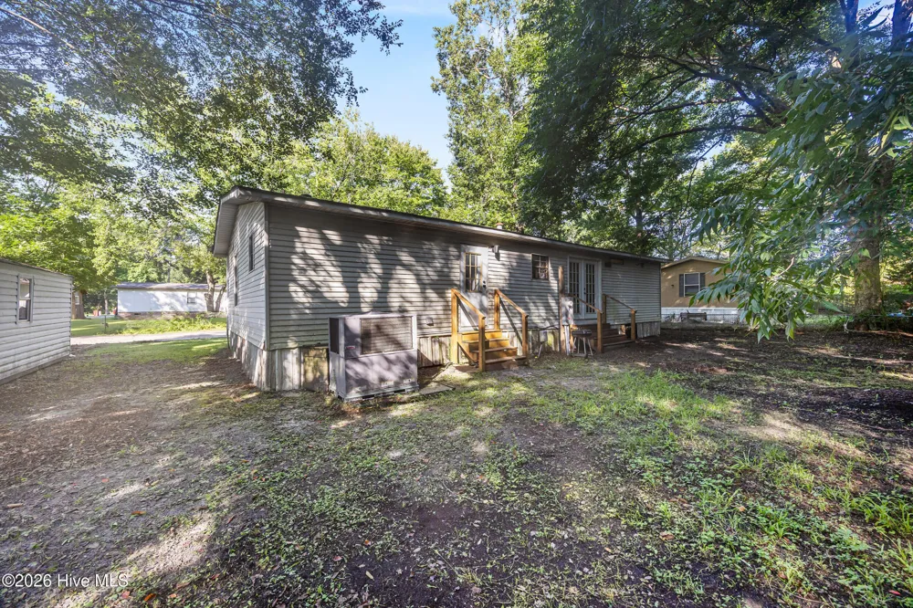 208 Early Drive Jacksonville, NC 28540