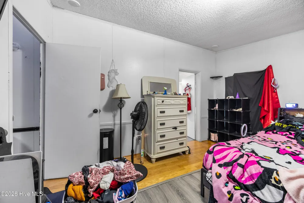 208 Early Drive Jacksonville, NC 28540