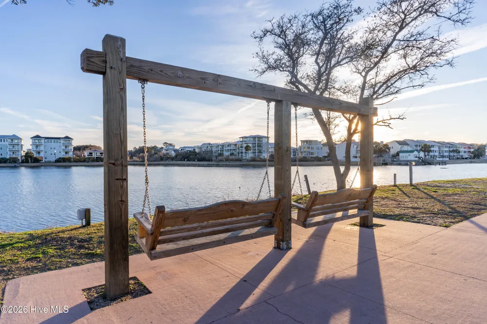 709 Canal Drive #Apt 3b Carolina Beach, NC 28428