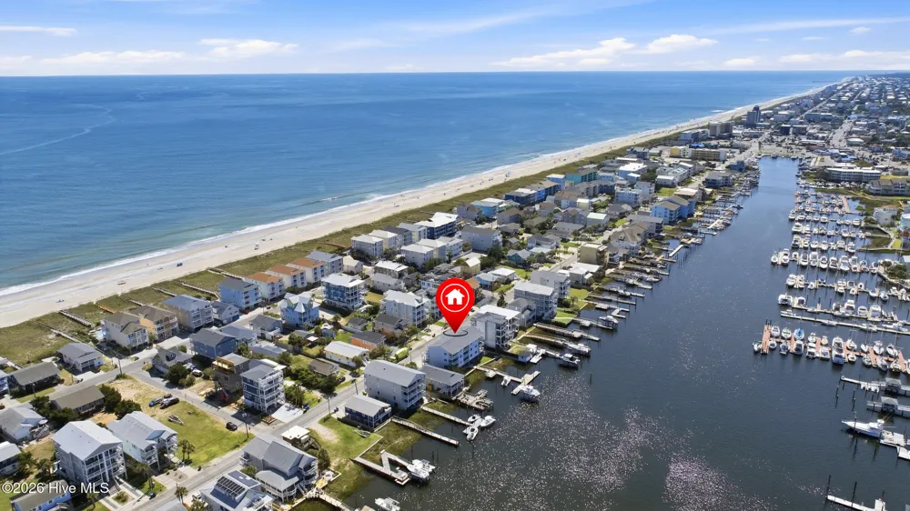 709 Canal Drive #Apt 3b Carolina Beach, NC 28428