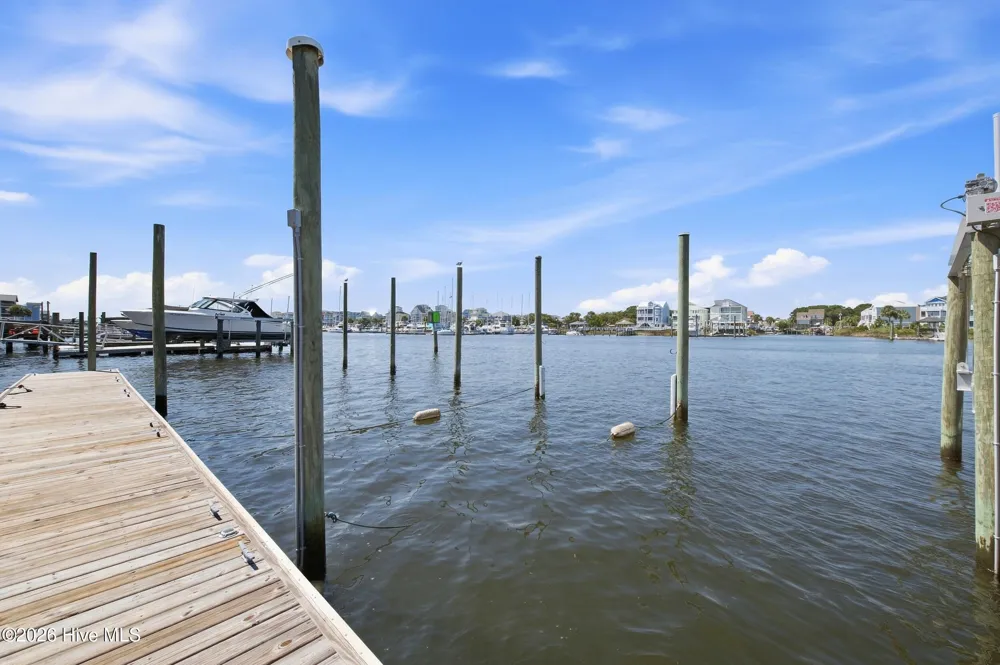 709 Canal Drive #Apt 3b Carolina Beach, NC 28428