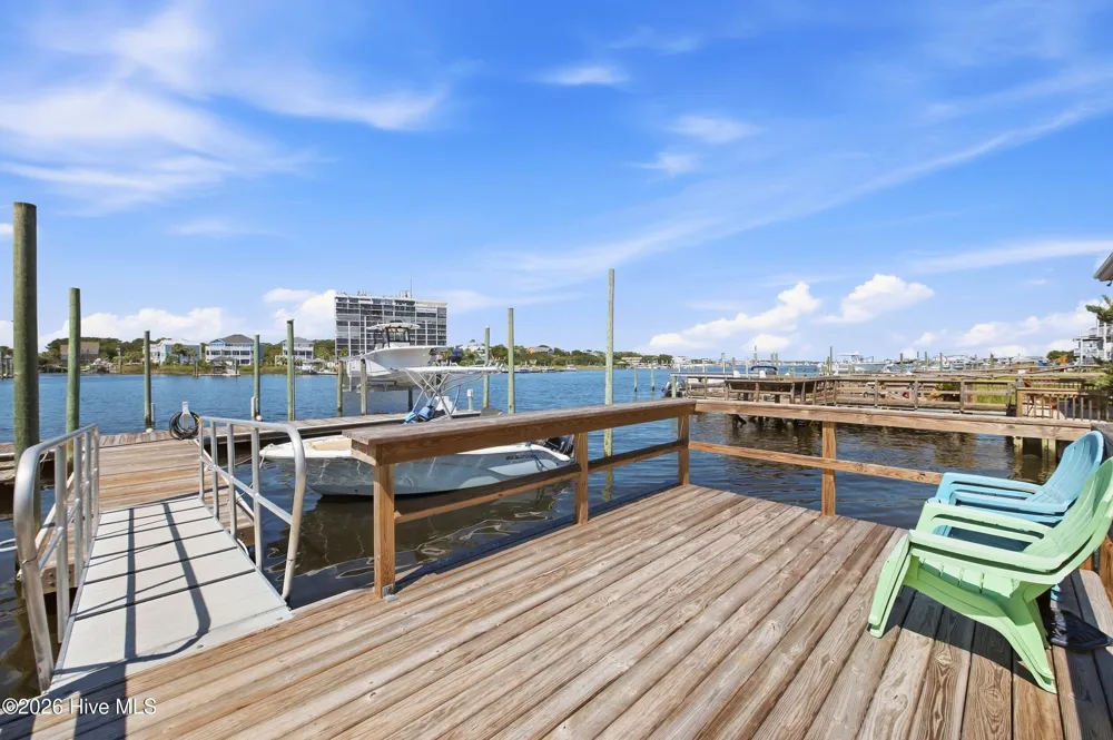 709 Canal Drive #Apt 3b Carolina Beach, NC 28428