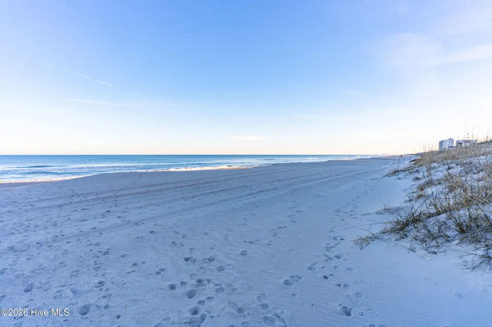 709 Canal Drive #Apt 3b Carolina Beach, NC 28428