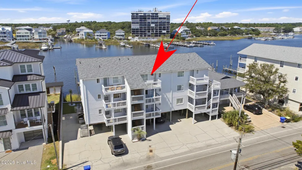 709 Canal Drive #Apt 3b Carolina Beach, NC 28428