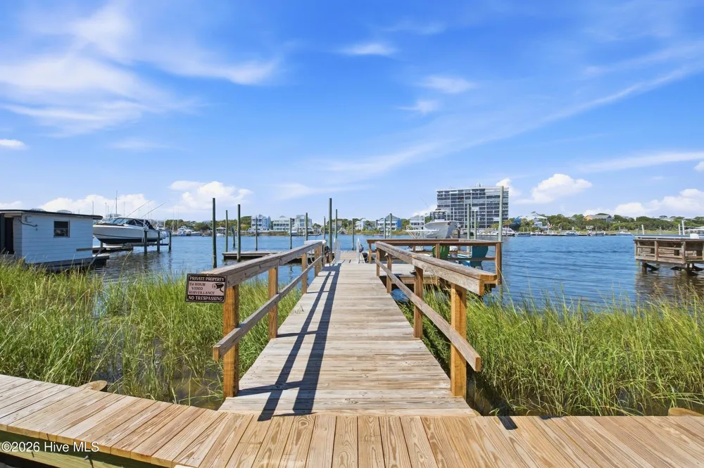 709 Canal Drive #Apt 3b Carolina Beach, NC 28428
