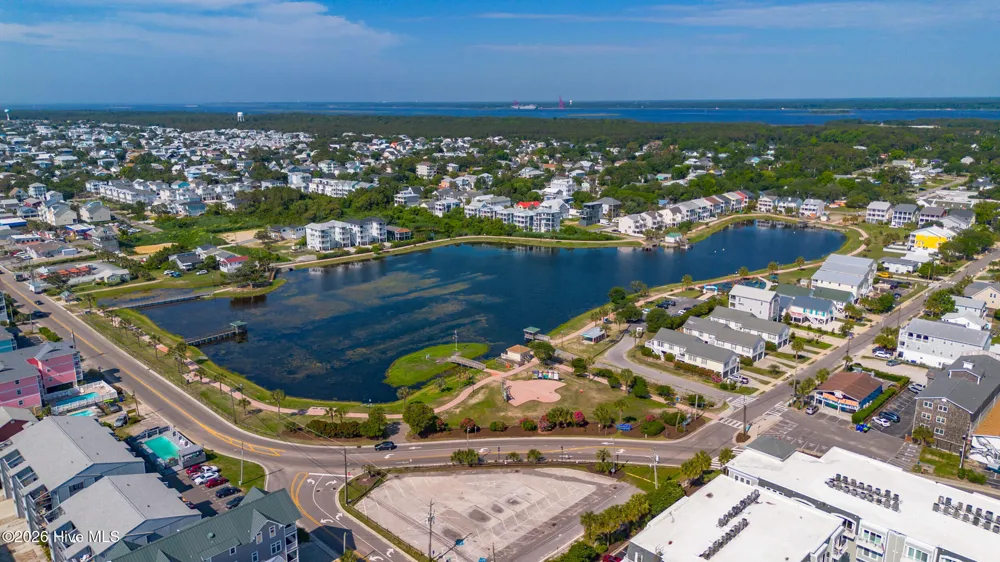 709 Canal Drive #Apt 3b Carolina Beach, NC 28428