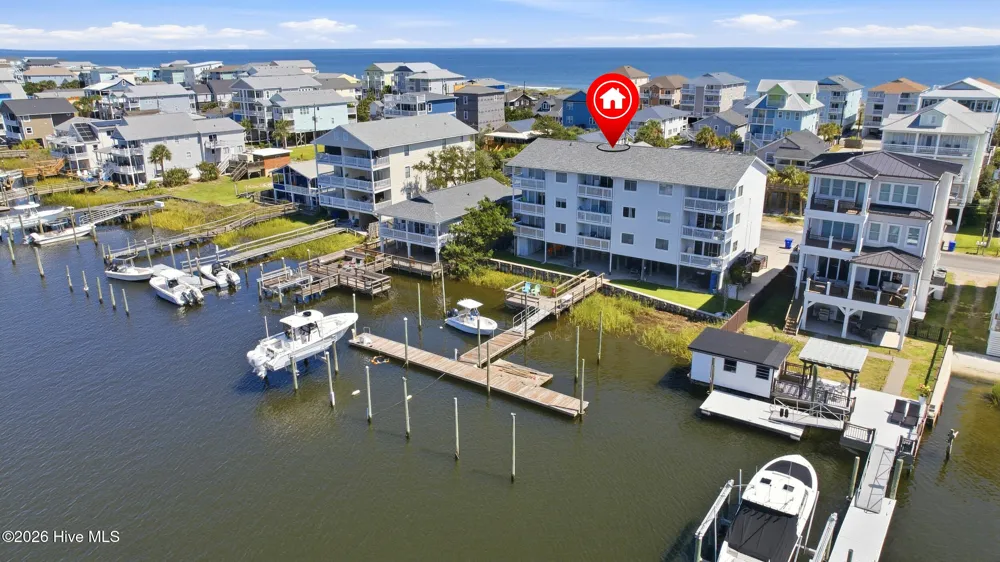 709 Canal Drive #Apt 3b Carolina Beach, NC 28428