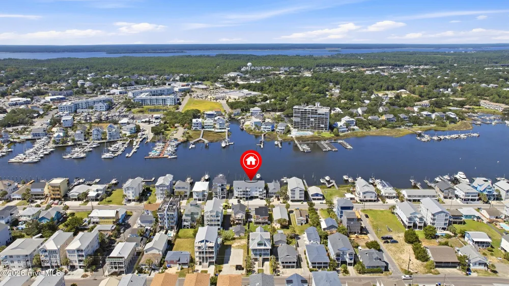 709 Canal Drive #Apt 3b Carolina Beach, NC 28428