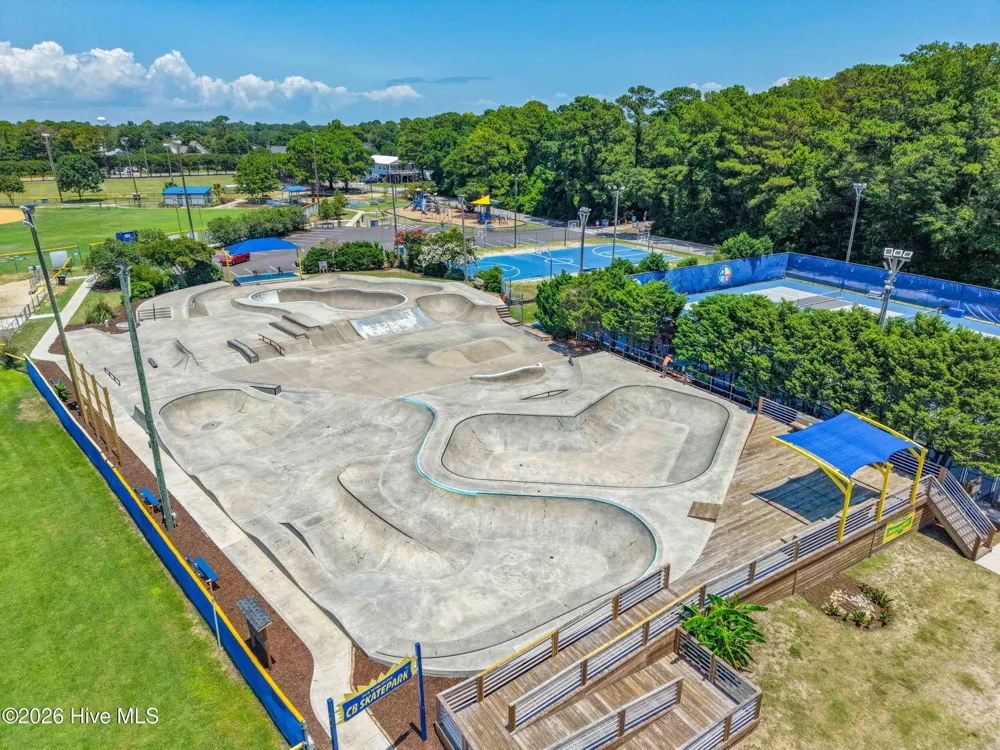 709 Canal Drive #Apt 3b Carolina Beach, NC 28428