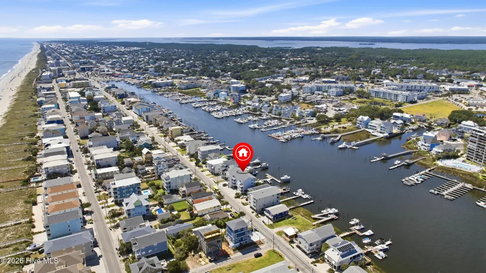 709 Canal Drive #Apt 3b Carolina Beach, NC 28428
