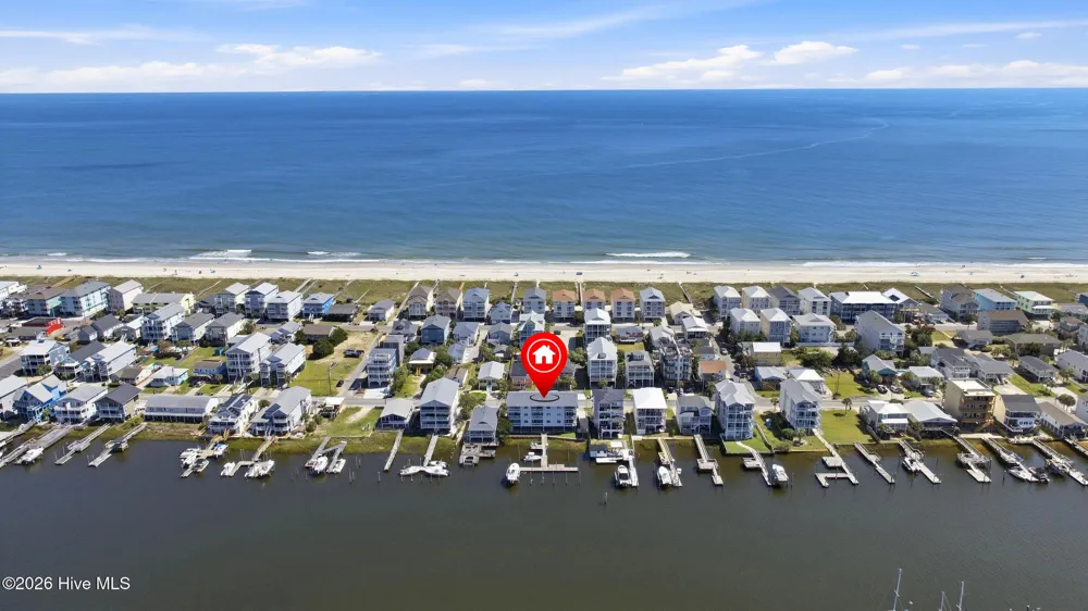 709 Canal Drive #Apt 3b Carolina Beach, NC 28428