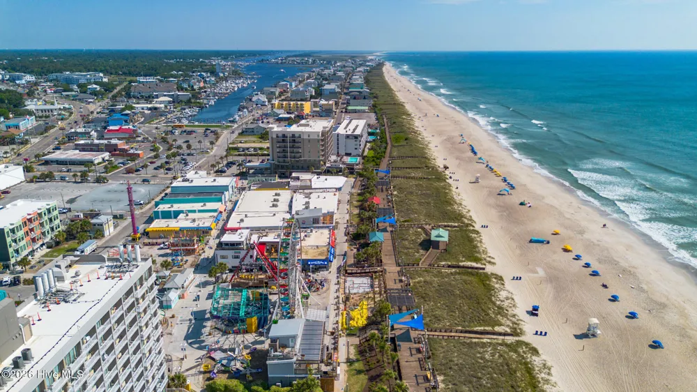 709 Canal Drive #Apt 3b Carolina Beach, NC 28428