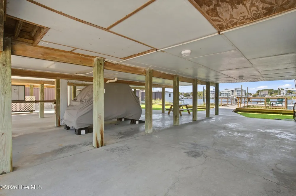 709 Canal Drive #Apt 3b Carolina Beach, NC 28428
