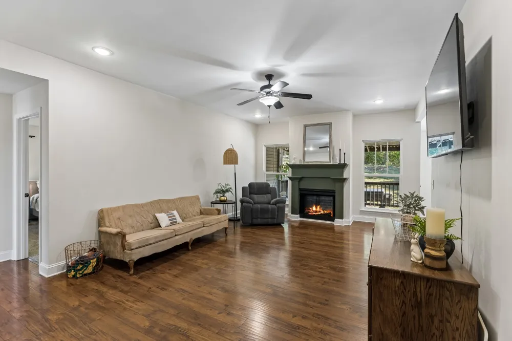 1891 Sheffield Ln Columbia, TN 38401