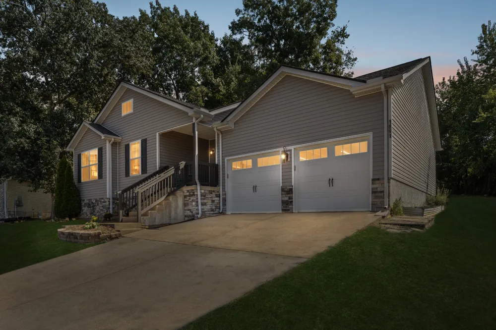 1891 Sheffield Ln Columbia, TN 38401