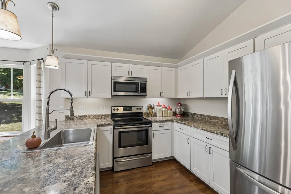 1891 Sheffield Ln Columbia, TN 38401
