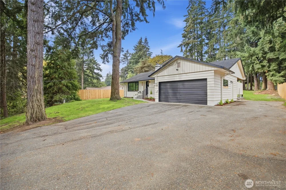 4702 Waller Road E Tacoma, WA 98443