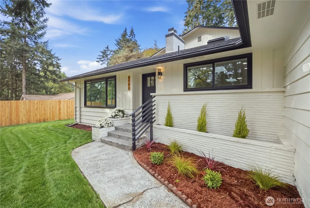 4702 Waller Road E Tacoma, WA 98443