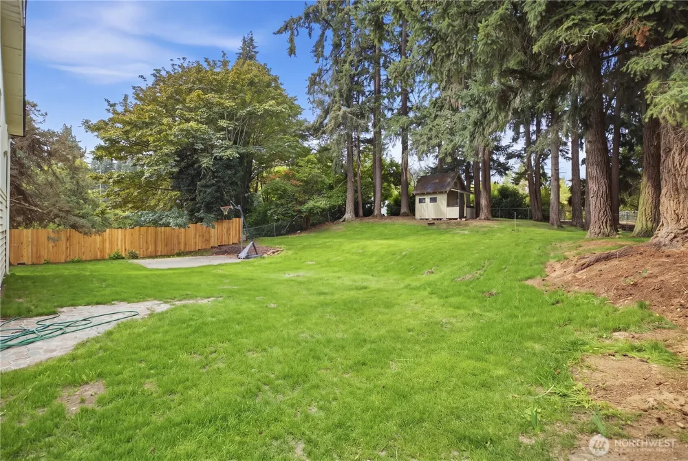 4702 Waller Road E Tacoma, WA 98443