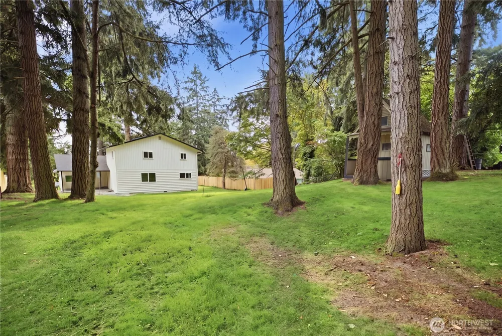 4702 Waller Road E Tacoma, WA 98443