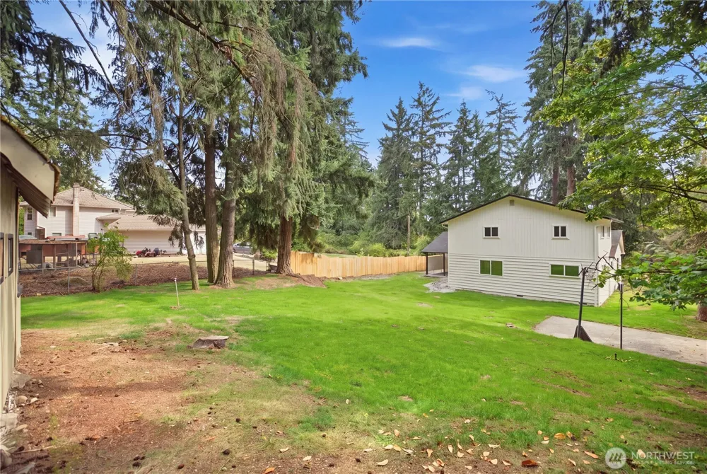 4702 Waller Road E Tacoma, WA 98443